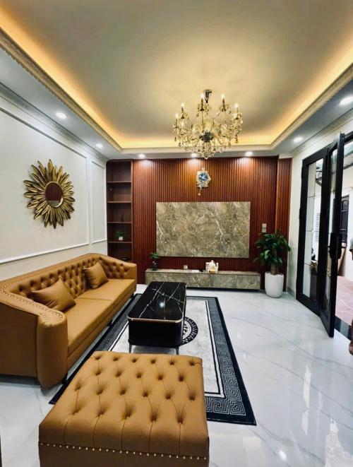 Sở hữu ngay nhà đẹp hẻm xe hơi thông thoáng quận Tân Phú chưa đến 3 tỷ